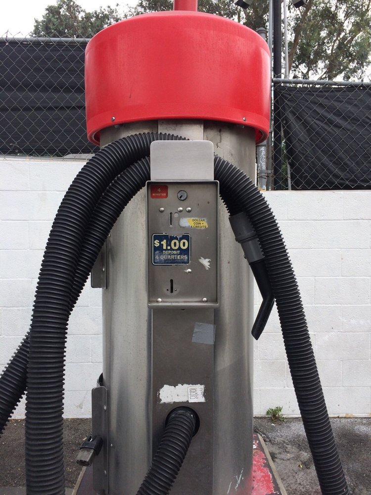 MELROSE COINOP CAR WASH 655 N Virgil, Los Angeles, California Car