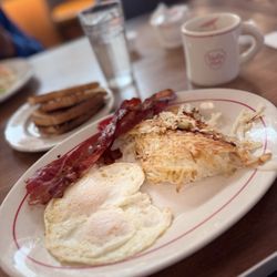 Hof's Hut Restaurant & Bakery - Bacon & Eggs with Sourdough Toast