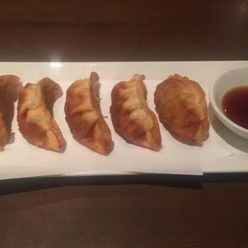 Ramen Isshin - Deep fried pork gyoza - Ramen Near Me - Toronto, Ontario Ramen Isshin - Deep fried pork gyoza - Ramen Near Me - Toronto, Ontario