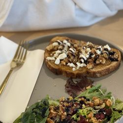 Yellow Brick Coffee - Goat toast and side salad