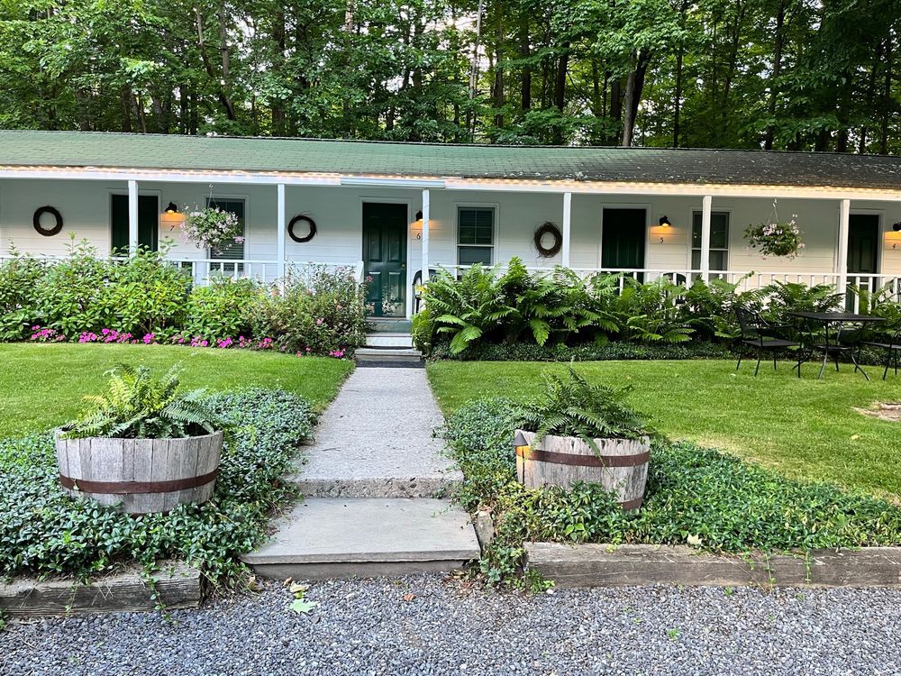 The Woodstock Inn on the Millstream