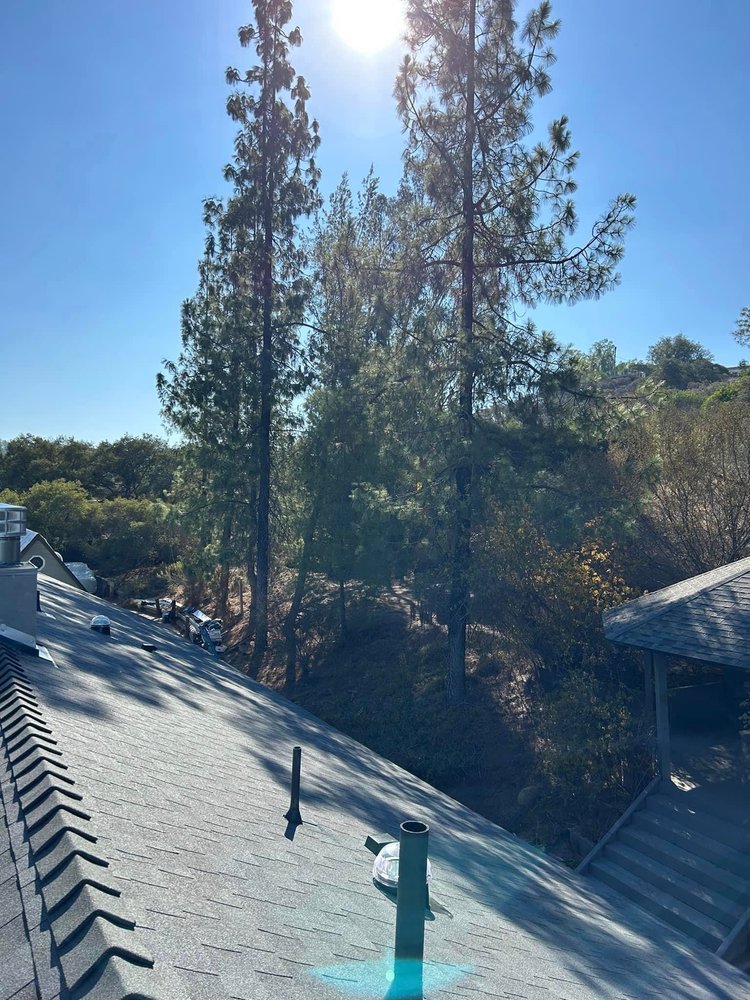 Slide of Arenas Contracting