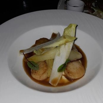 D Bar - Seared scallops dish. Must try! - Lounges Near Me - Toronto, Ontario