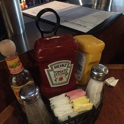 Jet Rock Bar & Grill - Good music nice vibes let's see how the food comes out !