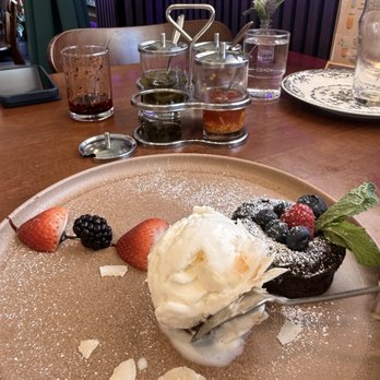 VeLa Brunch&Thai Restaurant - CTR Choco Lava Cake - Breakfast & Brunch Near Me - San Jose, California VeLa Brunch&Thai Restaurant - CTR Choco Lava Cake - Breakfast & Brunch Near Me - San Jose, California