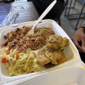 Gud Food Kitchen - Curry chicken, rice and peas, cabbage - Caribbean Near Me - Houston, Texas Gud Food Kitchen - Curry chicken, rice and peas, cabbage - Caribbean Near Me - Houston, Texas