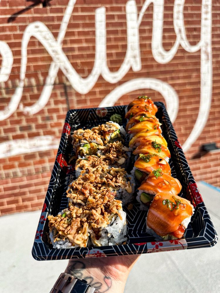 Sushi Empire Logo