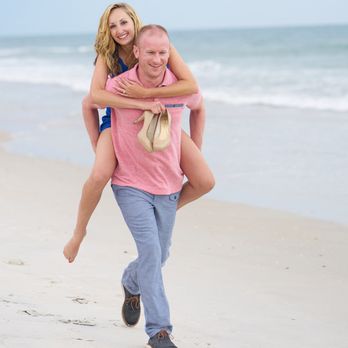 Favorite Photography - Favorite Studios Photography + Cinematography | Jacksonville + St Augustine Wedding Photographer + Videographer | Engagement Beach Photo - Videographers Near Me