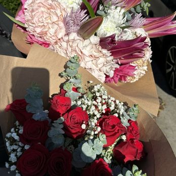 Carlos Floral - Bouquet and Roses - Florists Near Me - Encinitas, California
