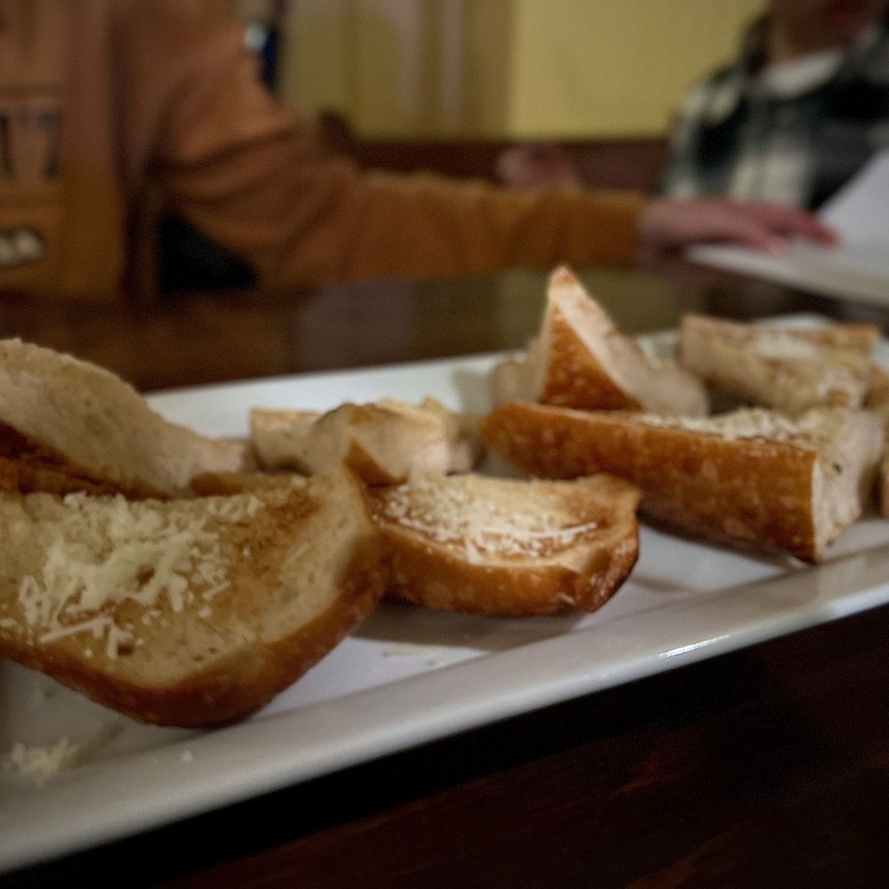 Louie Linguini's - Sourdough Garlic Bread - Seafood Near Me - Monterey, California Louie Linguini's - Sourdough Garlic Bread - Seafood Near Me - Monterey, California
