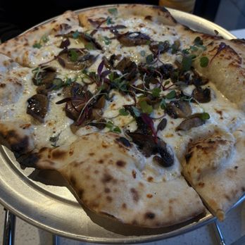 Kitch Cafe - Mushroom pizza - Breakfast & Brunch Near Me - Fullerton, California Kitch Cafe - Mushroom pizza - Breakfast & Brunch Near Me - Fullerton, California