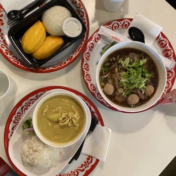 Sweet Rice - Yellow curry, mango sticky rice, beef noodle soup - Thai Near Me - Gardena, California Sweet Rice - Yellow curry, mango sticky rice, beef noodle soup - Thai Near Me - Gardena, California