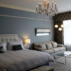The Bruce Hotel - Deluxe Room with a King Size Bed