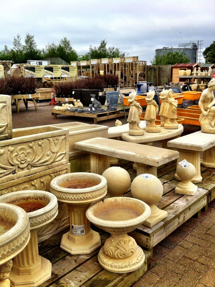 DOBBIES GARDEN CENTRES Updated September 2024 Blackpool Road