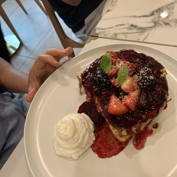 Middle Child - French toast - Breakfast & Brunch Near Me - Las Vegas, Nevada Middle Child - French toast - Breakfast & Brunch Near Me - Las Vegas, Nevada