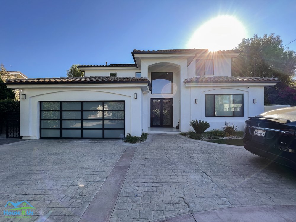 Slide of House R Us Builders