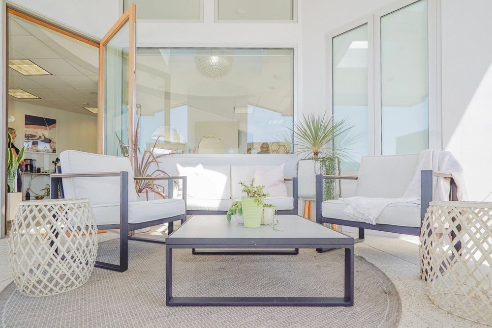 Balayage Me Pretty Logo