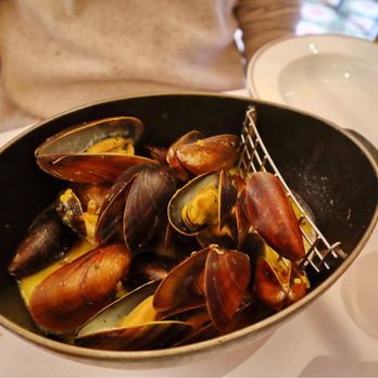 Bouchon - French Near Me - Yountville, California
