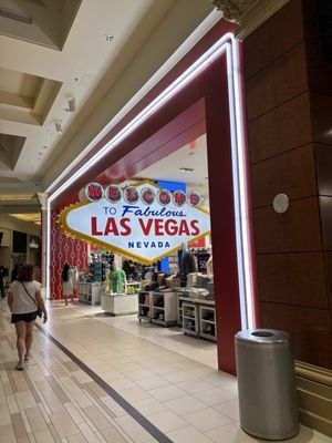 The Shoppes At Mandalay Place by null