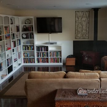 Creekside Haven - A large library and DVD selection. - Bed & Breakfast Near Me - Sequim, Washington Creekside Haven - A large library and DVD selection. - Bed & Breakfast Near Me - Sequim, Washington