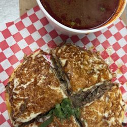 Birria Pizzadilla