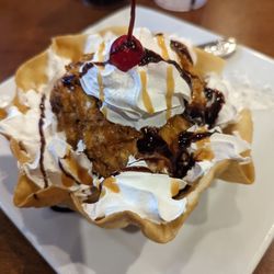 Rio Bravo - Fried Ice Cream Dessert