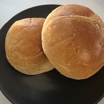 Chiu Quon Bakery & Dim Sum - Pork BBQ Bun, Egg Custard Bun - Bakeries Near Me - Chicago, Illinois