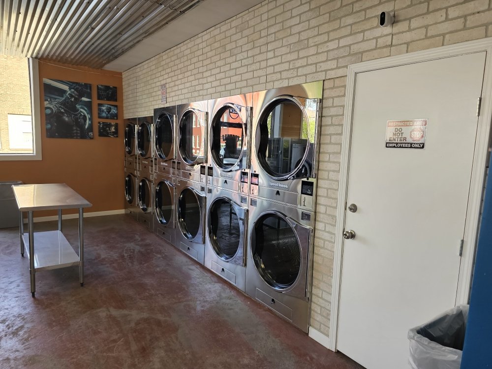 LAUNDRY DAY LAUNDROMAT Request a Quote 16 Photos 415 Wilmington