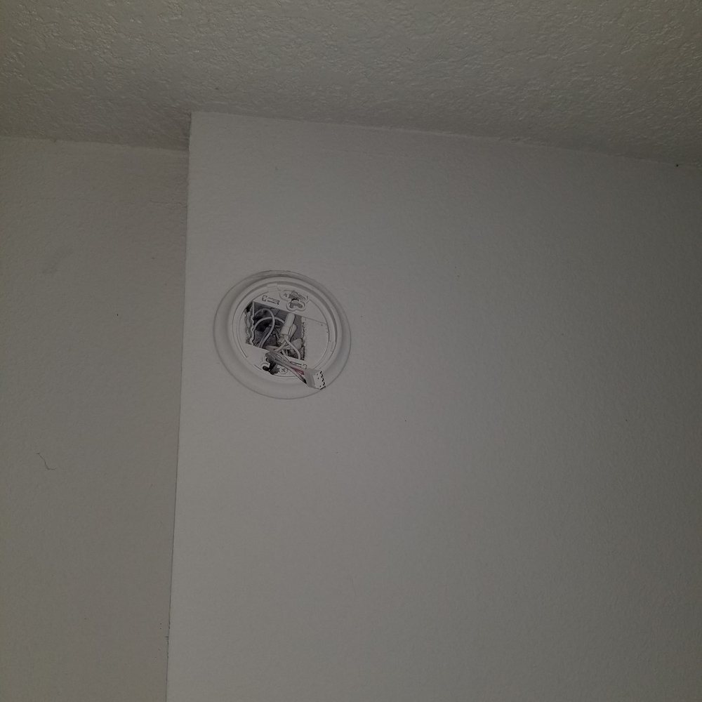 Cypress Oaks Apartments - Exposed wires where smoke alarm should be - Apartments Near Me - Leesburg, Florida Cypress Oaks Apartments - Exposed wires where smoke alarm should be - Apartments Near Me - Leesburg, Florida