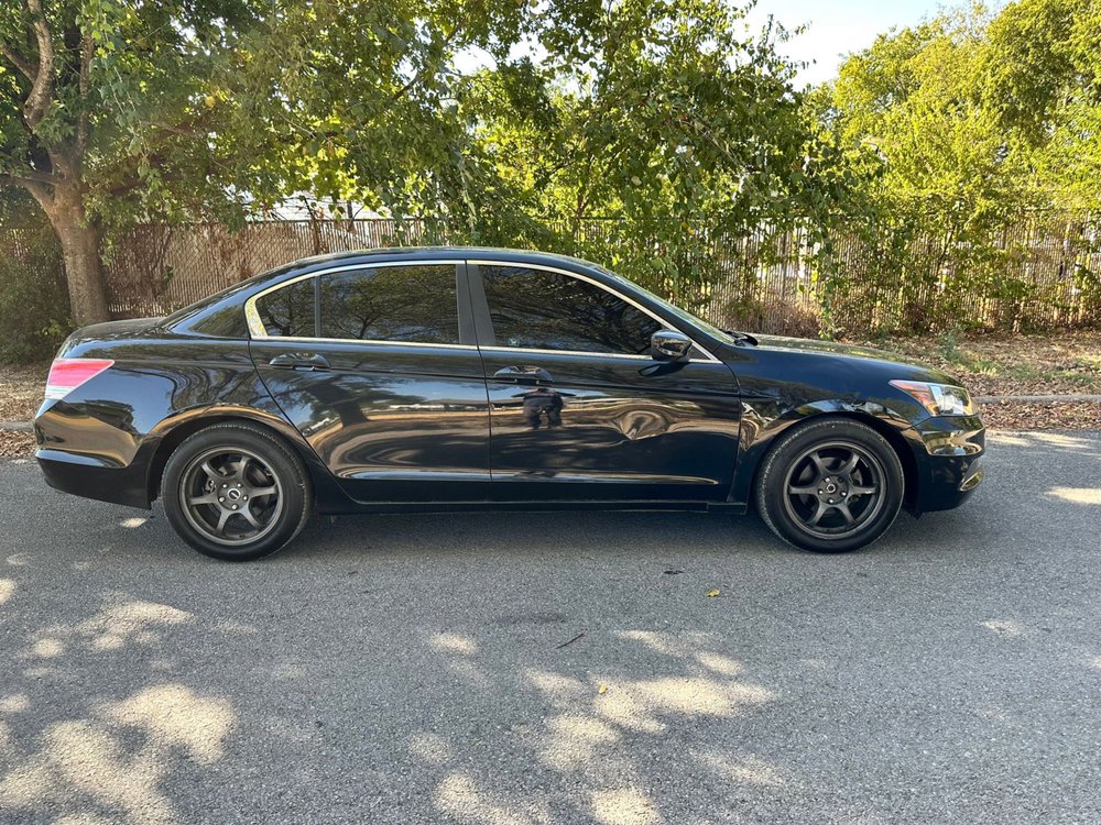 SHAH MOTORS 305 E Pecan St, Pflugerville, Texas Used Car Dealers