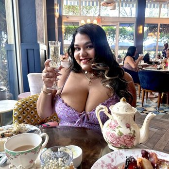 Little Hen - Tea time - Breakfast & Brunch Near Me - Miami, Florida Little Hen - Tea time - Breakfast & Brunch Near Me - Miami, Florida