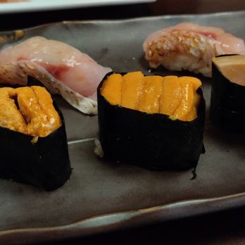 Shiro's - East Coast Uni, Japanese Uni, and some Perch! - Sushi Bars Near Me - Seattle, Washington