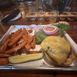 Burger and Sweetpotato fries - YUM Burger and Sweetpotato fries - YUM