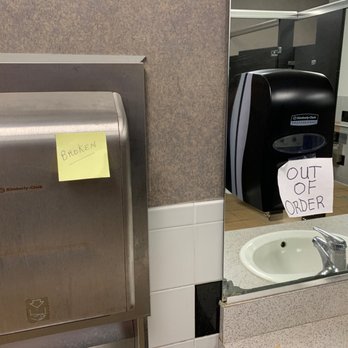 Gettel Stadium Toyota - Women's restroom - Car Dealers Near Me - Tampa, Florida