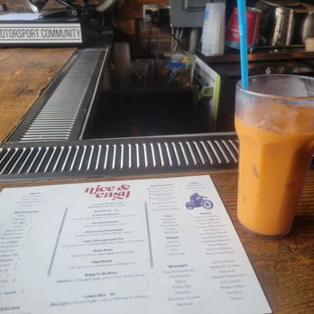 Nice & Easy - Long Thailand Iced Tea - Dive Bars Near Me - Washington, DC, District of Columbia