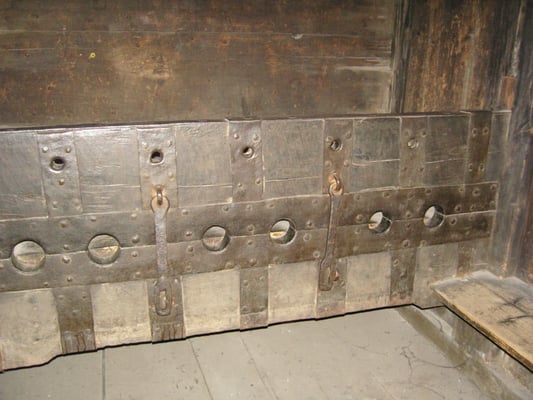 Mittelalterliche Lochgefängnisse by null