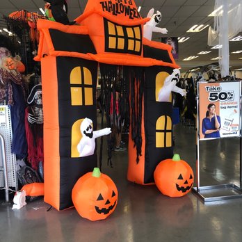 Goodwill Store - Halloween central - Thrift Stores Near Me - Tampa, Florida Goodwill Store - Halloween central - Thrift Stores Near Me - Tampa, Florida