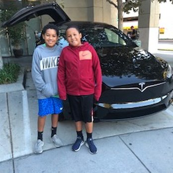 Konvoy Tesla Rentals - Car Rental Near Me Konvoy Tesla Rentals - Car Rental Near Me