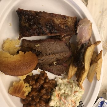 Famous Dave's Bar-B-Que - Good Tennessee bbq!!! - Barbeque Near Me - Smyrna, Tennessee