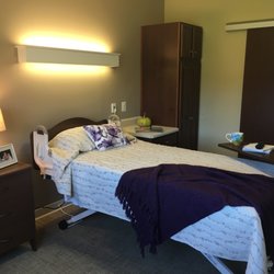 Lake Manassas Health & Rehabilitation Center - Cozy patient room