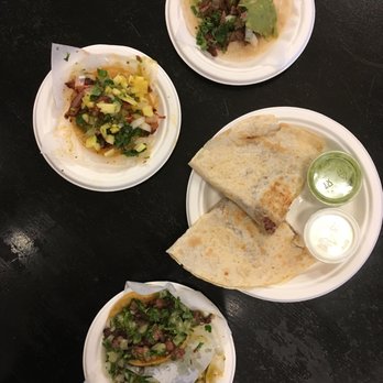 Taco Y Taco - Quesadilla and Tacos de Carne Asada, Cabeza, al Pastor - Mexican Near Me - Henderson, Nevada