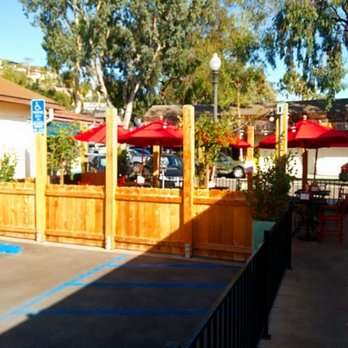 Rasta Taco - Outside seating - Mexican Near Me - Laguna Beach, California Rasta Taco - Outside seating - Mexican Near Me - Laguna Beach, California