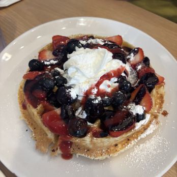 Aloha Kitchen - Waffle - Breakfast & Brunch Near Me - Honolulu, Hawaii