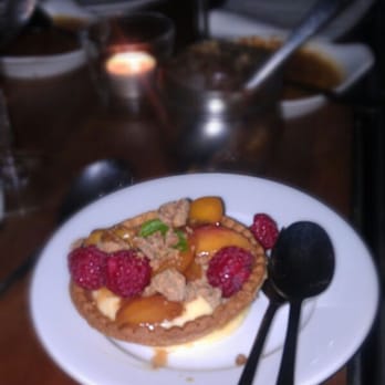 Les Trois Cochons - Fruit tart - French Near Me - København V, 84