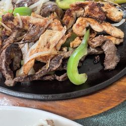 EL Mexicano - Steak and Chicken Fajitas