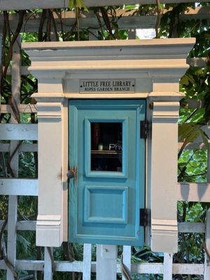 Ropes Mansion and Garden by null