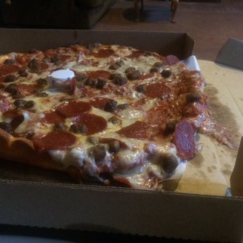 Capps Pizza - This is what a dropped delivered pizza looks like - Pizza Near Me - Painesville, Ohio Capps Pizza - This is what a dropped delivered pizza looks like - Pizza Near Me - Painesville, Ohio