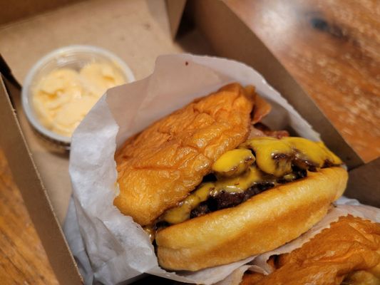Shake Shack Hillsdale by null