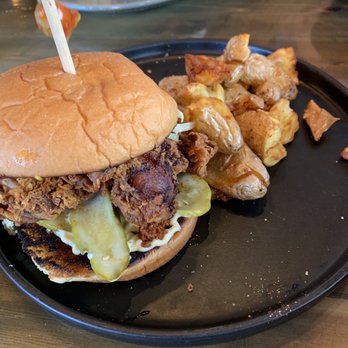 Oak Wood Fire Kitchen - Nashville chicken sandwich - Pizza Near Me - Draper, Utah Oak Wood Fire Kitchen - Nashville chicken sandwich - Pizza Near Me - Draper, Utah