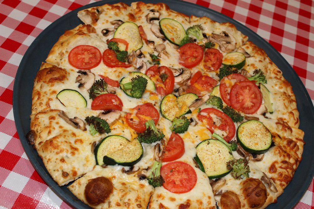 STRAW HAT PIZZA Updated September 2024 23 Photos & 40 Reviews